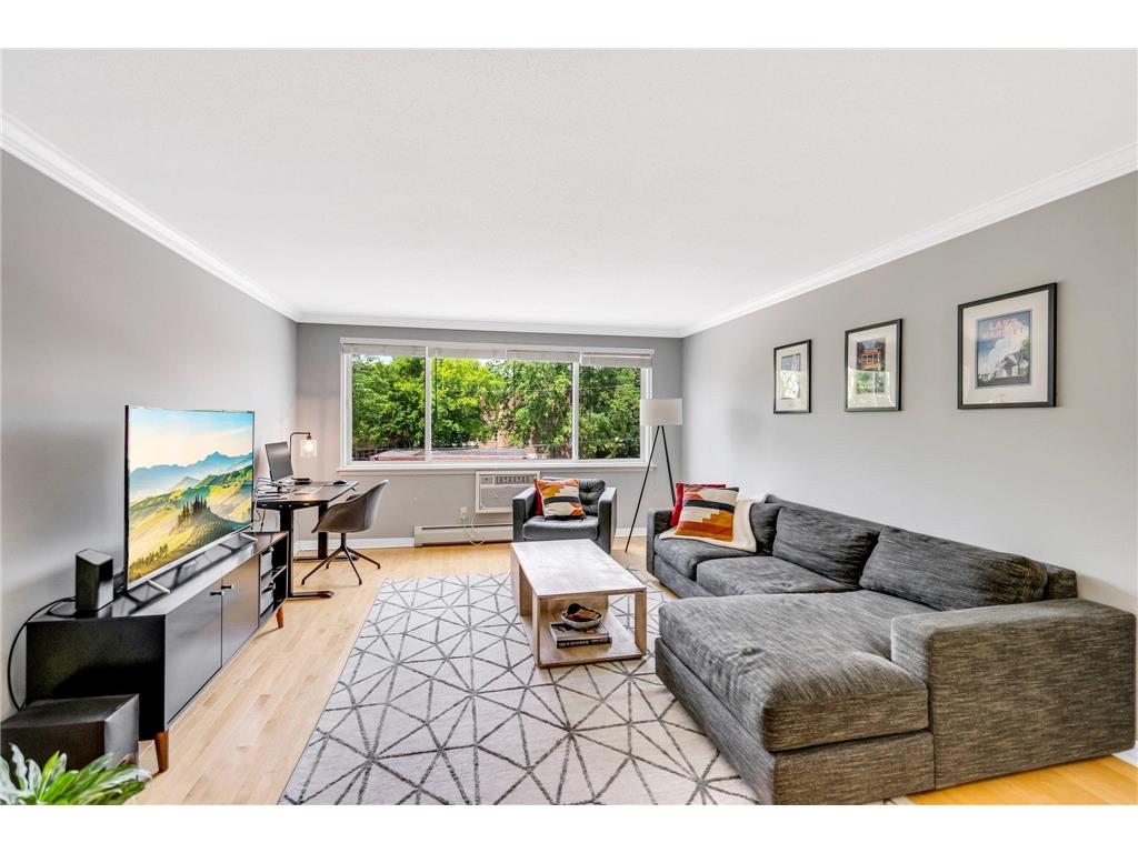 2700 W 44th Street #303 Minneapolis MN 55410 6377024 image1
