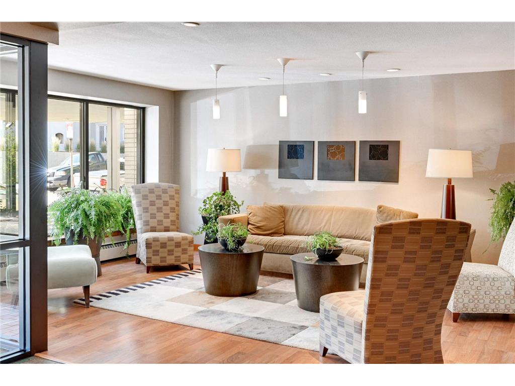 2700 W 44th Street #401 Minneapolis MN 55410 - Harriet Lake 6771556 image10