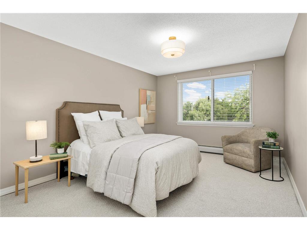 2700 W 44th Street #401 Minneapolis MN 55410 - Harriet Lake 6771556 image2