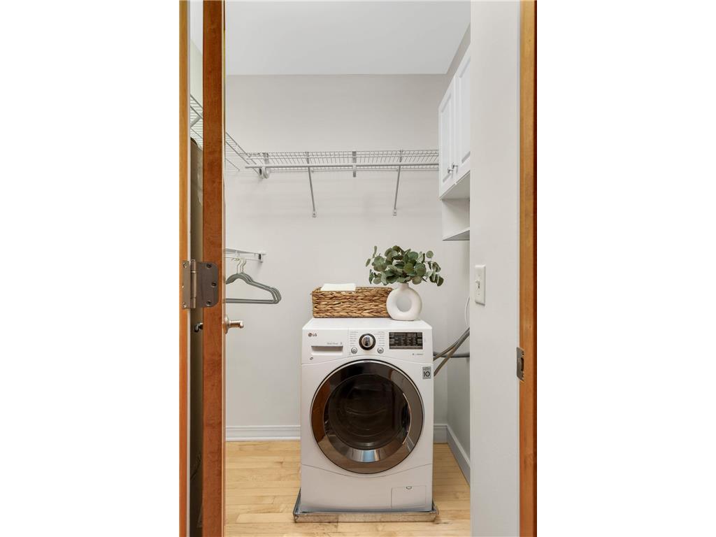 2700 W 44th Street #401 Minneapolis MN 55410 - Harriet Lake 6771556 image8