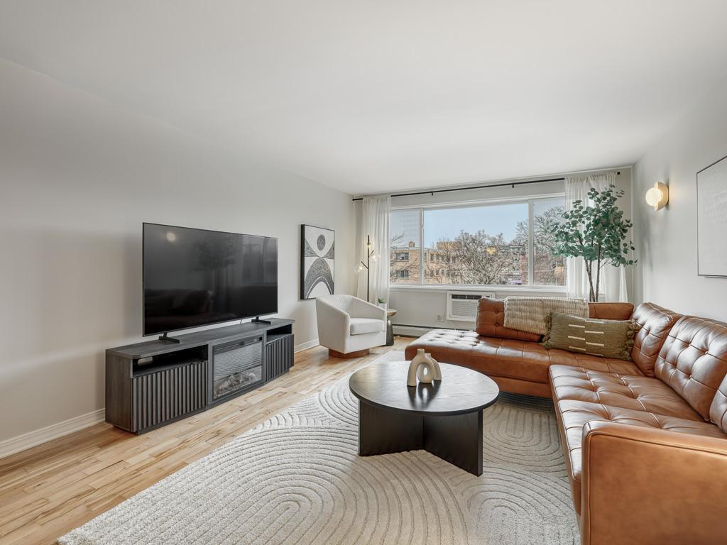 2700 W 44th Street #402 Minneapolis MN 55410 7006677 image1