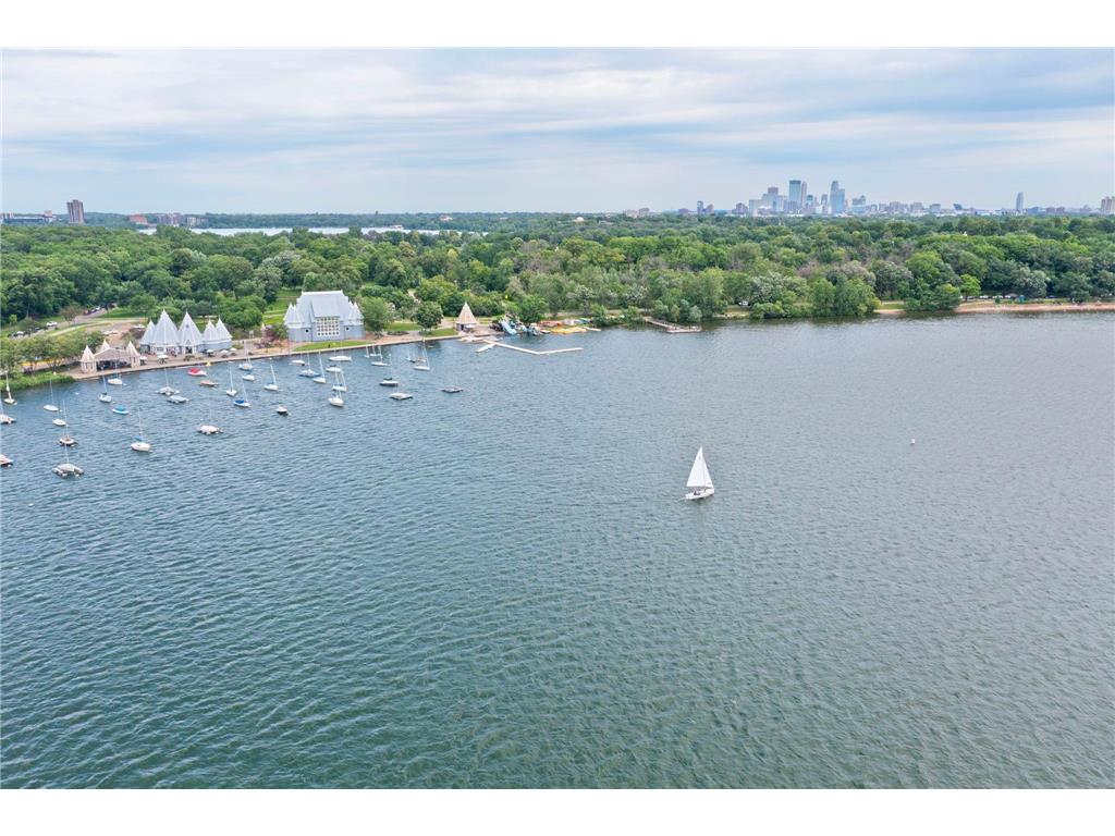 2700 W 44th Street #403 Minneapolis MN 55410 7035705 image5