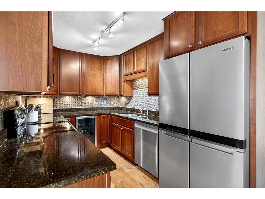 2700 W 44th Street #413 Minneapolis MN 55410 7058572 image6