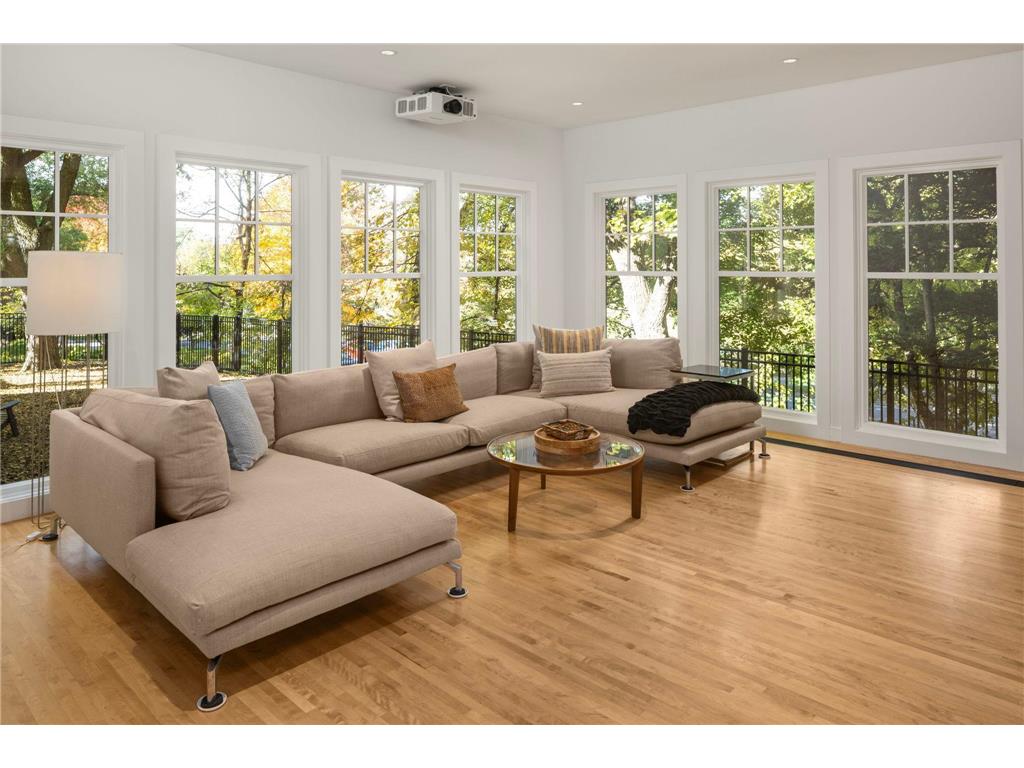 2700 W Lake Of The Isles Parkway Minneapolis MN 55416 - Lake of the Isles 7011934 image16