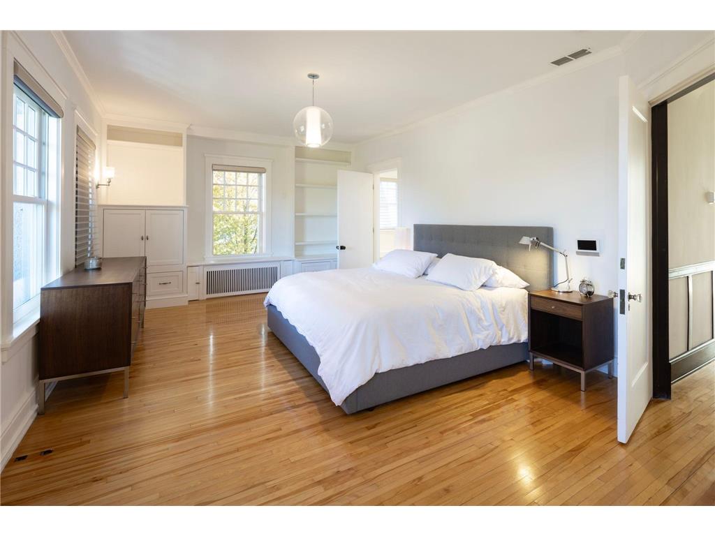 2700 W Lake Of The Isles Parkway Minneapolis MN 55416 - Lake of the Isles 7011934 image20