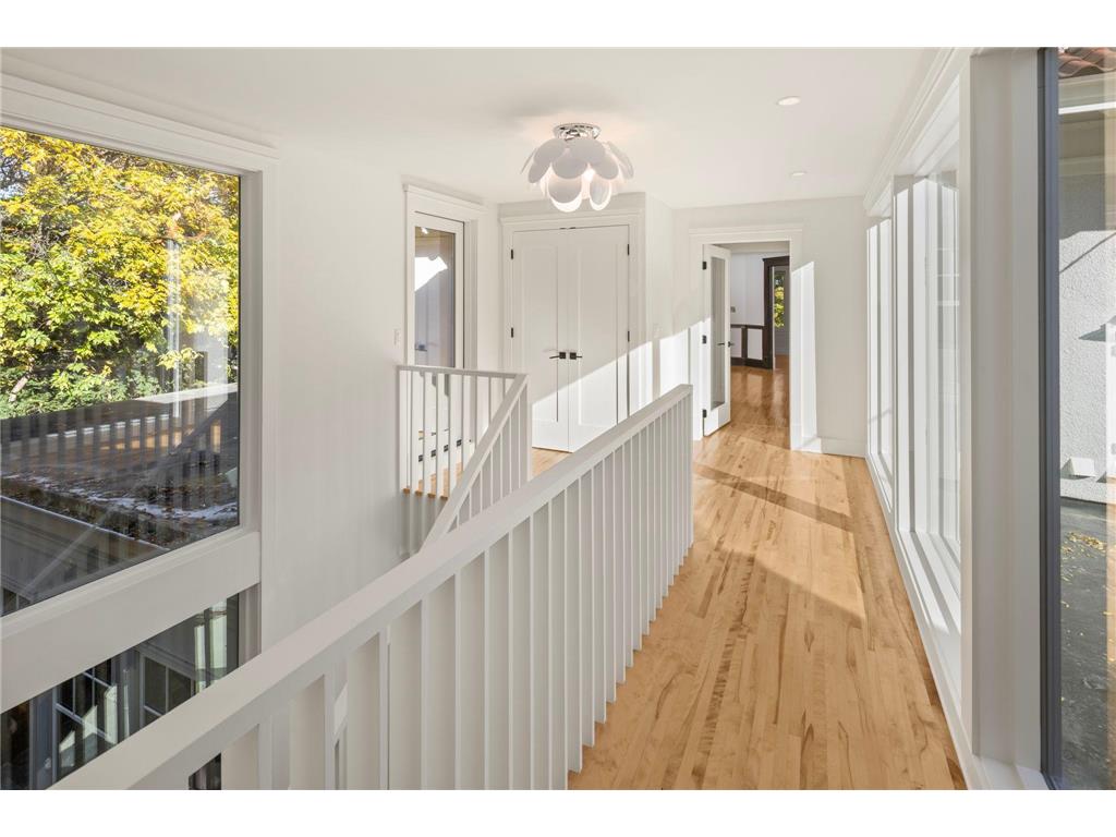 2700 W Lake Of The Isles Parkway Minneapolis MN 55416 - Lake of the Isles 7011934 image30