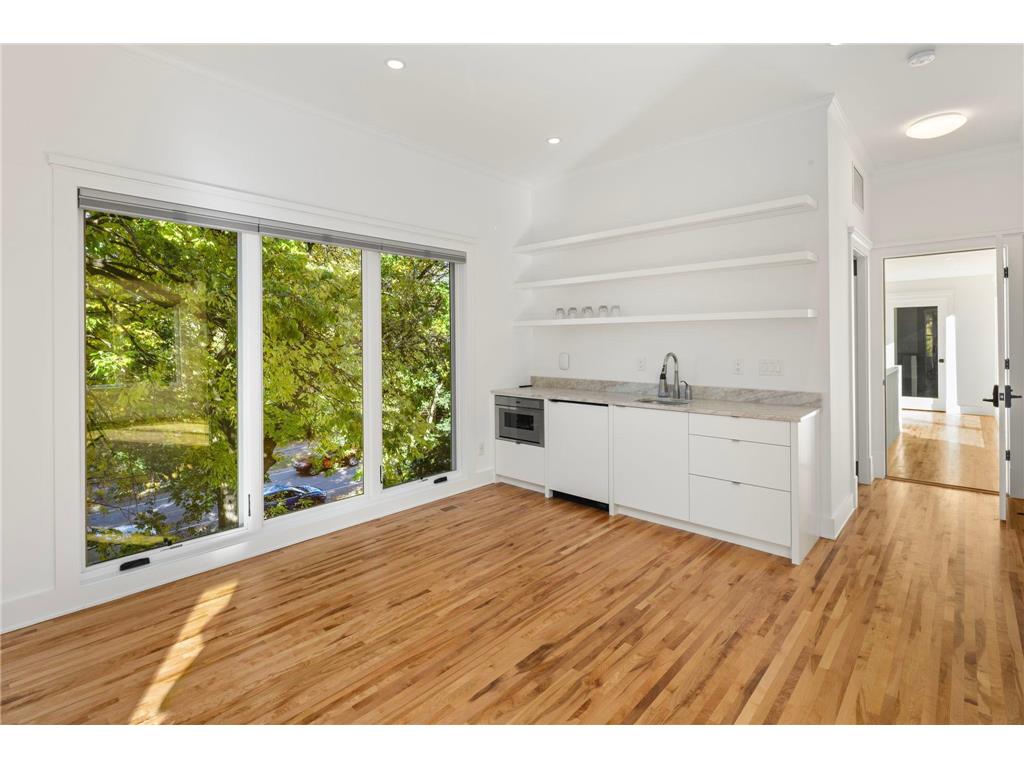 2700 W Lake Of The Isles Parkway Minneapolis MN 55416 - Lake of the Isles 7011934 image31