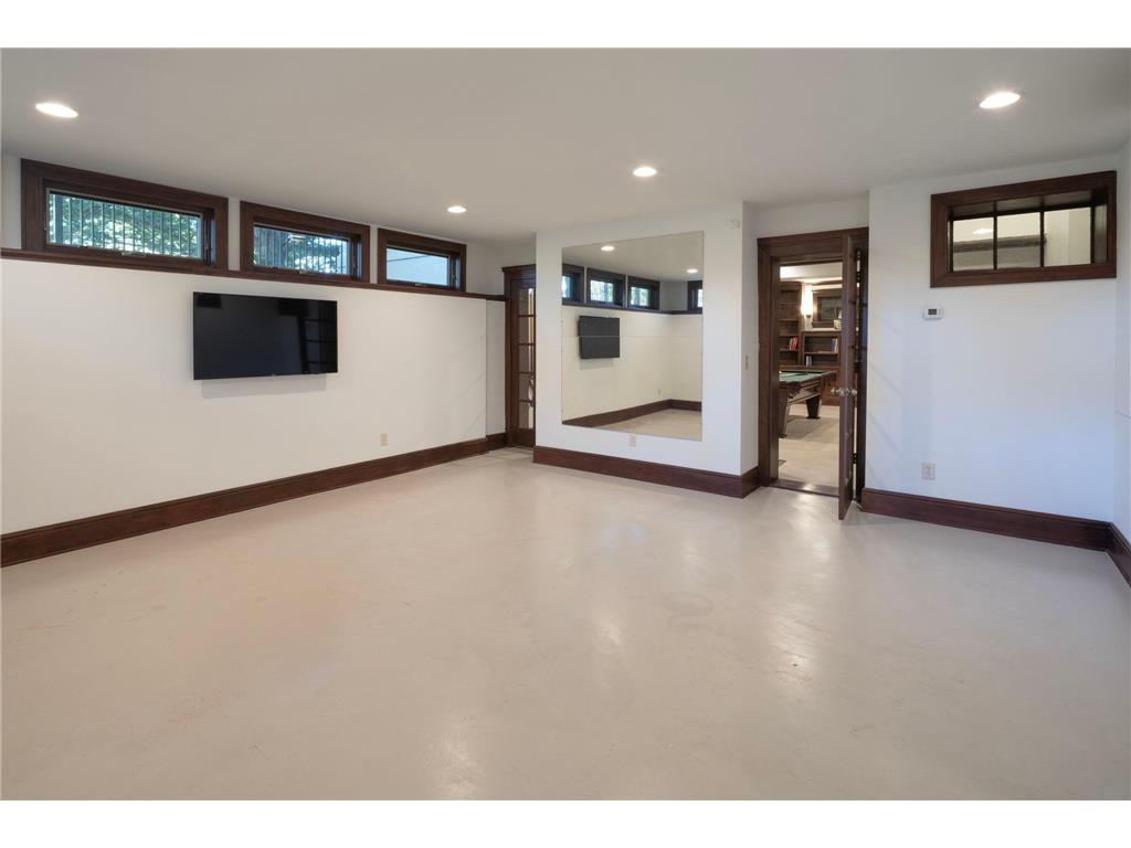 2700 W Lake Of The Isles Parkway Minneapolis MN 55416 - Lake of the Isles 7011934 image37