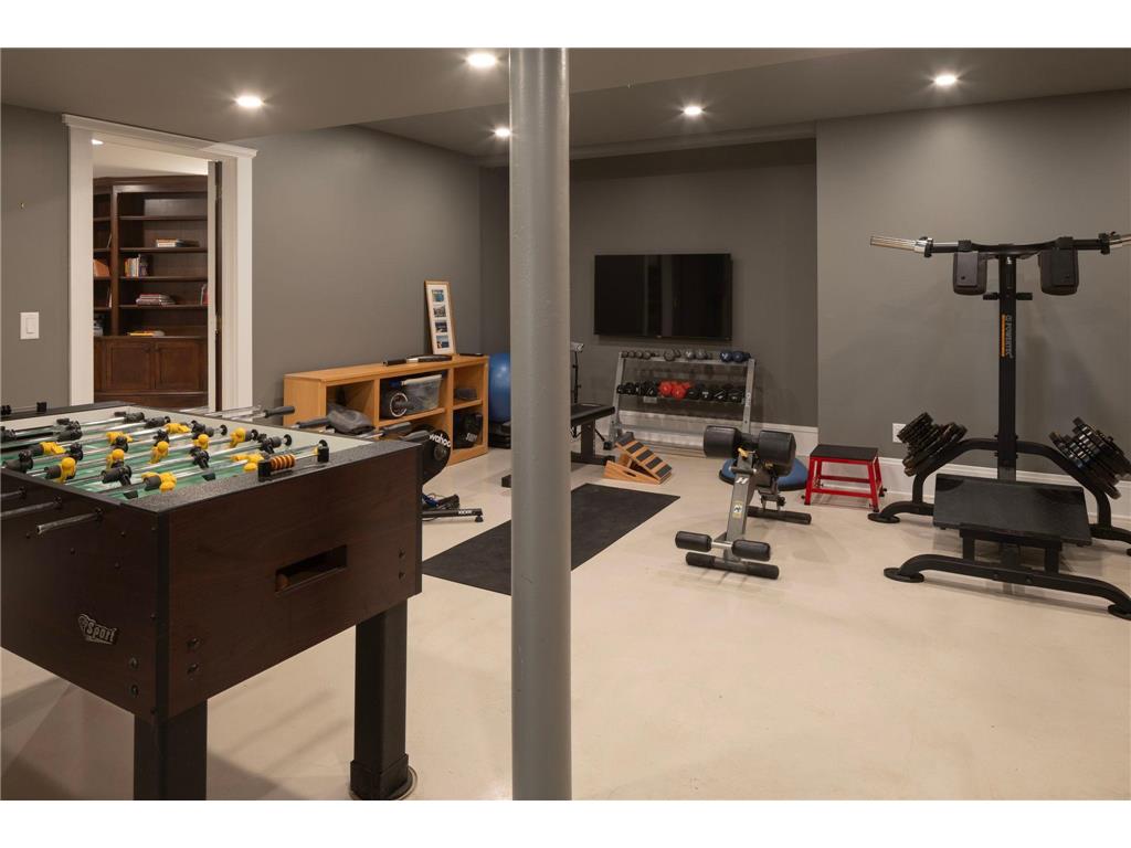 2700 W Lake Of The Isles Parkway Minneapolis MN 55416 - Lake of the Isles 7011934 image44