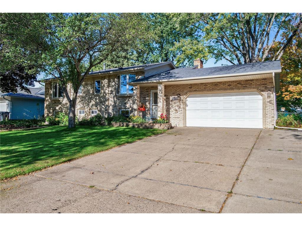 2701 107th Avenue NW Coon Rapids MN 55433 7025148 image1