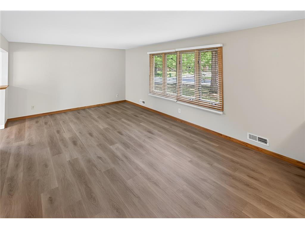 2701 121st Avenue NW Coon Rapids MN 55433 7086423 image8