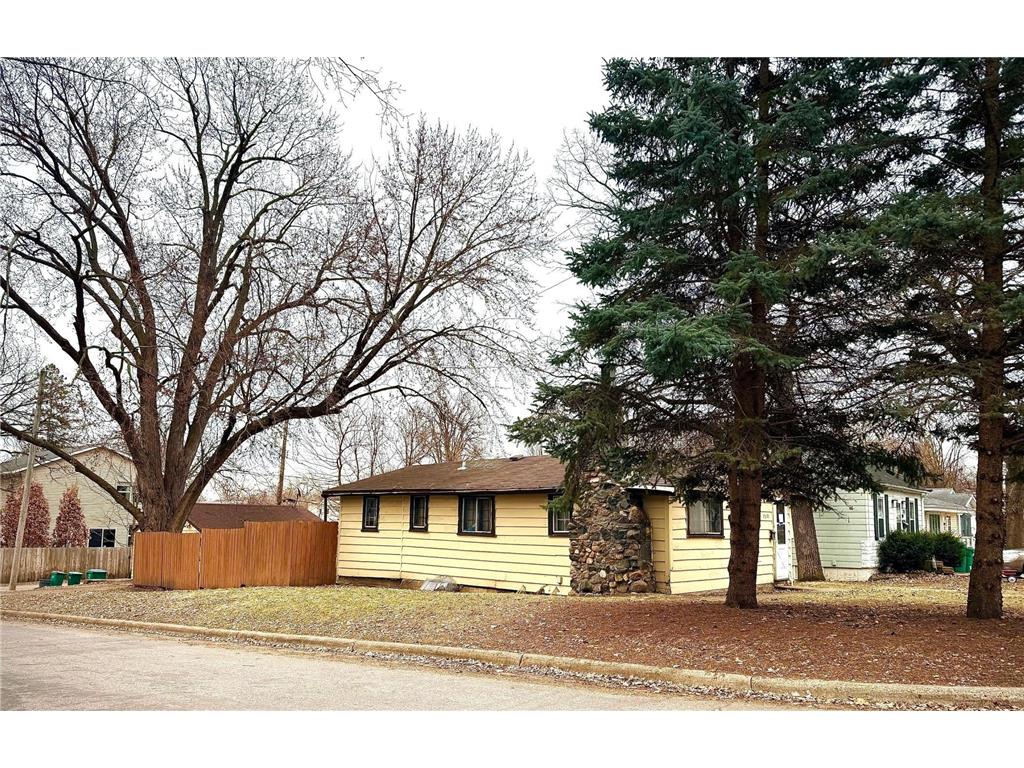 2701 Blackstone Avenue S Saint Louis Park MN 55416 7036921 image1