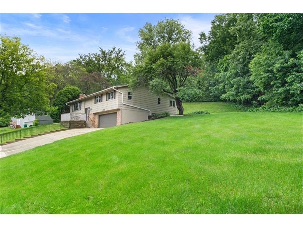 2701 Brookview Drive Burnsville MN 55337 6552570 image1