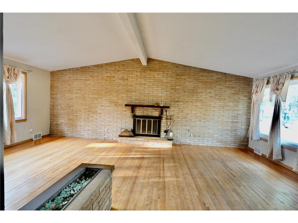 2701 Gerald Avenue North Saint Paul MN 55109 7018287 image11