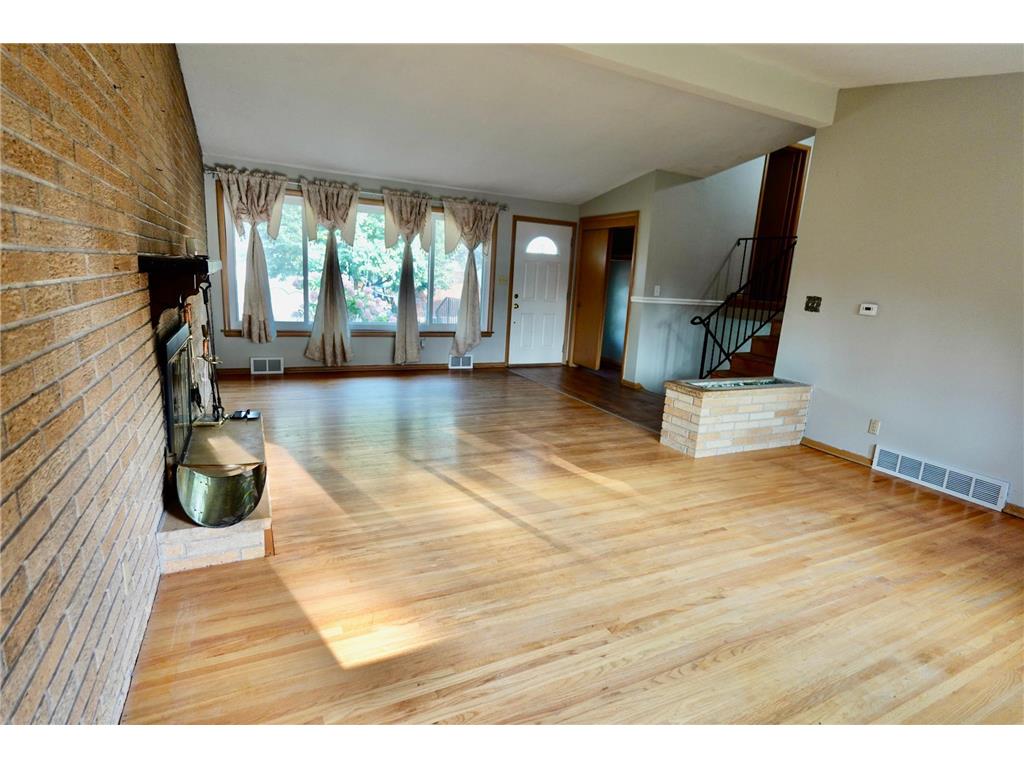 2701 Gerald Avenue North Saint Paul MN 55109 7018287 image22