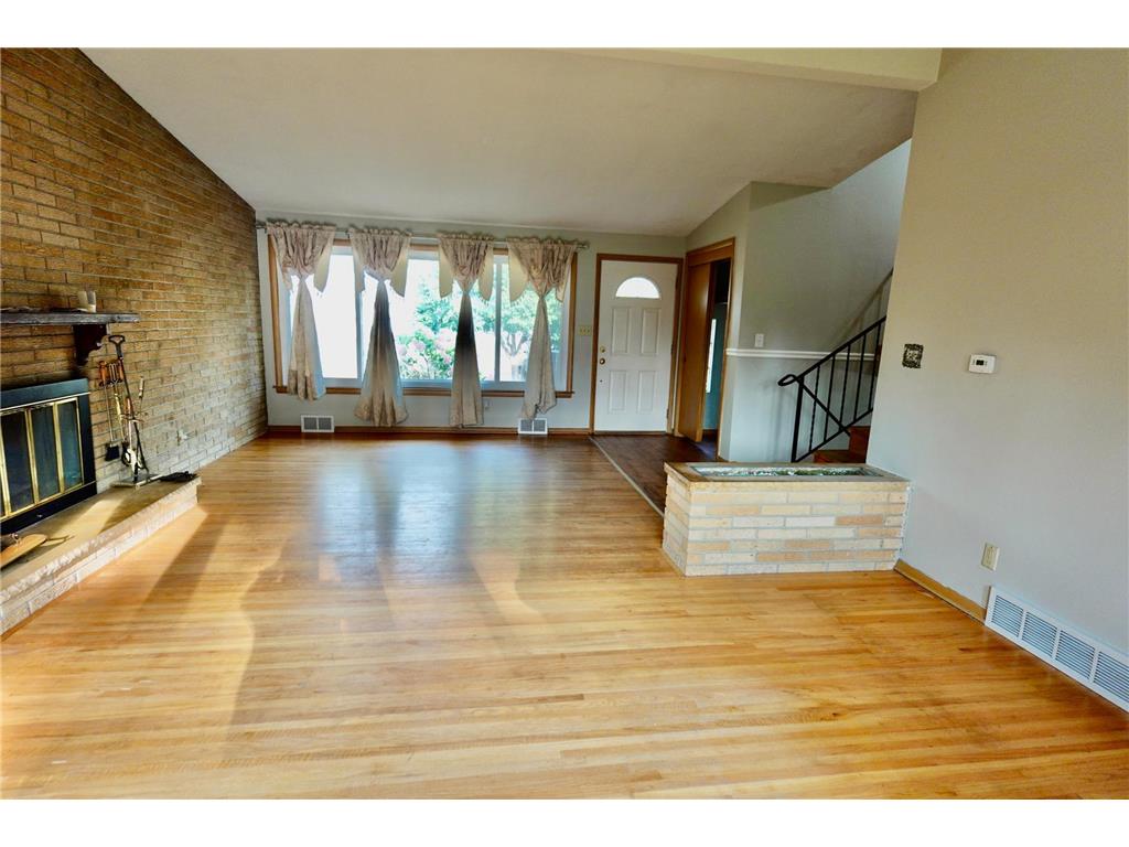 2701 Gerald Avenue North Saint Paul MN 55109 7018287 image23