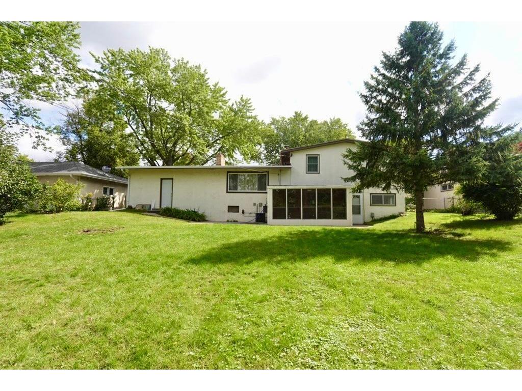 2701 Gerald Avenue North Saint Paul MN 55109 7018287 image5