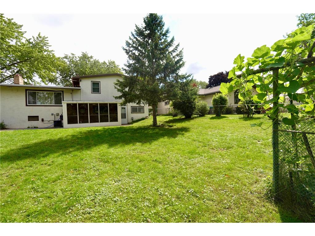 2701 Gerald Avenue North Saint Paul MN 55109 7018287 image7