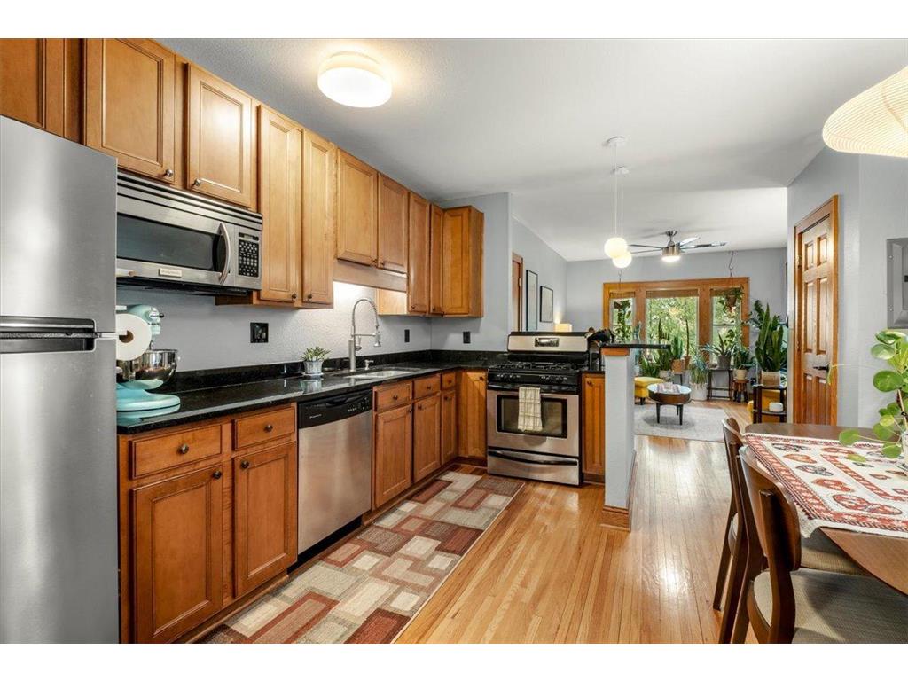 2701 Harriet Avenue #202 Minneapolis MN 55408 7089101 image8