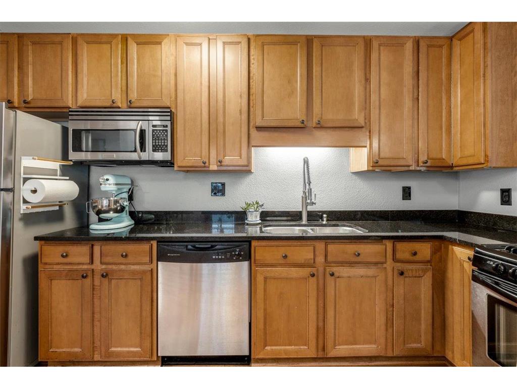 2701 Harriet Avenue #202 Minneapolis MN 55408 7089101 image9
