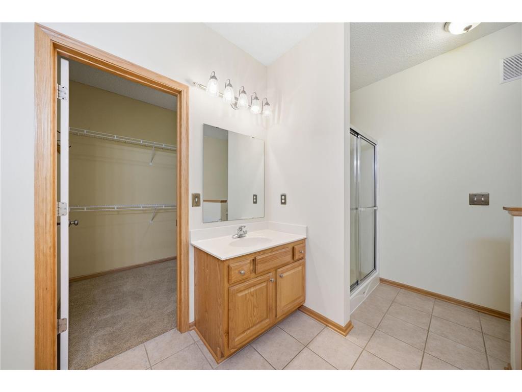 2701 Village Drive Faribault MN 55021 7109813 image23
