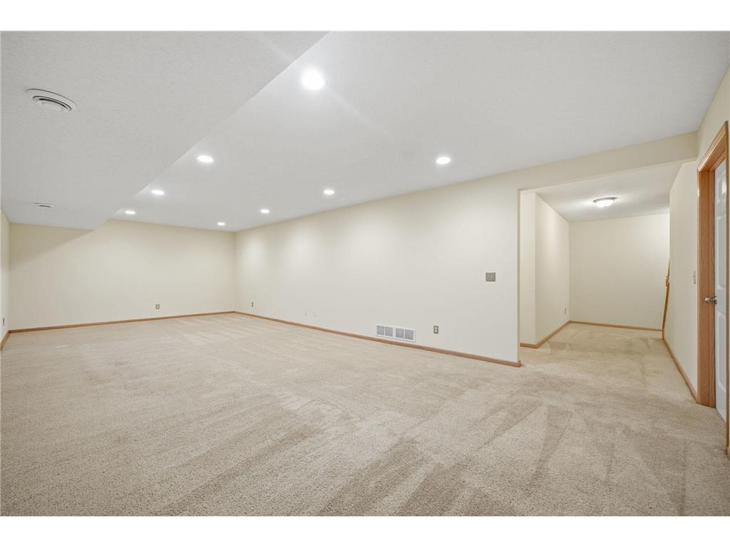 2701 Village Drive Faribault MN 55021 7109813 image28