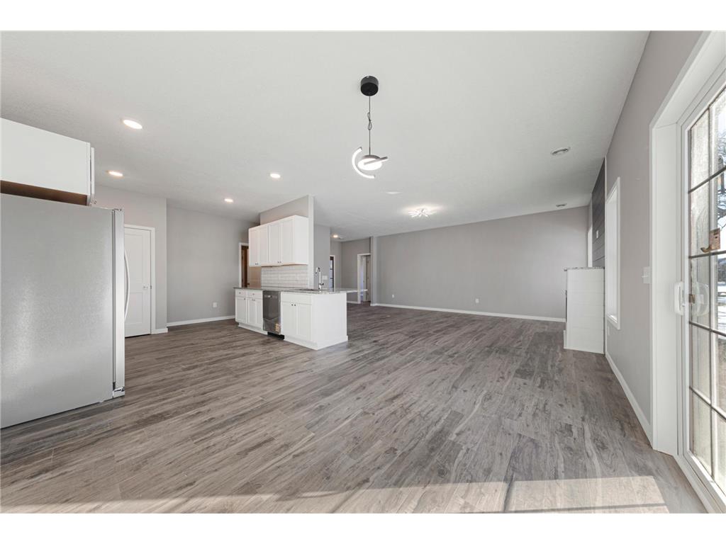 2702 Park Avenue NW Faribault MN 55021 6816056 image11