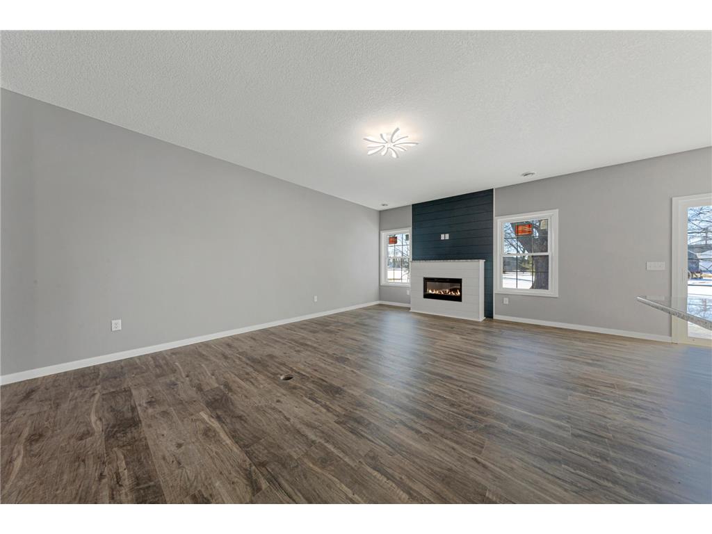 2702 Park Avenue NW Faribault MN 55021 6816056 image16