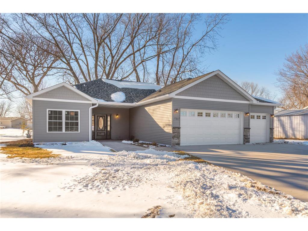 2702 Park Avenue NW Faribault MN 55021 6816056 image2