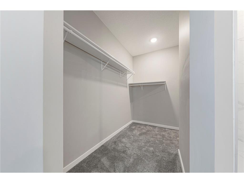 2702 Park Avenue NW Faribault MN 55021 6816056 image25