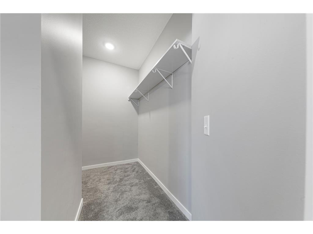 2702 Park Avenue NW Faribault MN 55021 6816056 image26