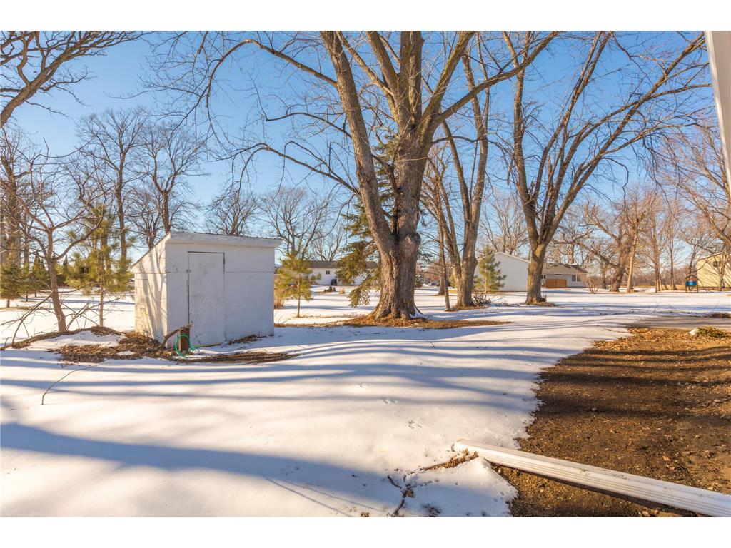 2702 Park Avenue NW Faribault MN 55021 6816056 image37