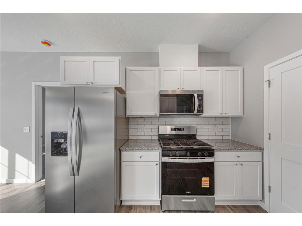 2702 Park Avenue NW Faribault MN 55021 6816056 image8