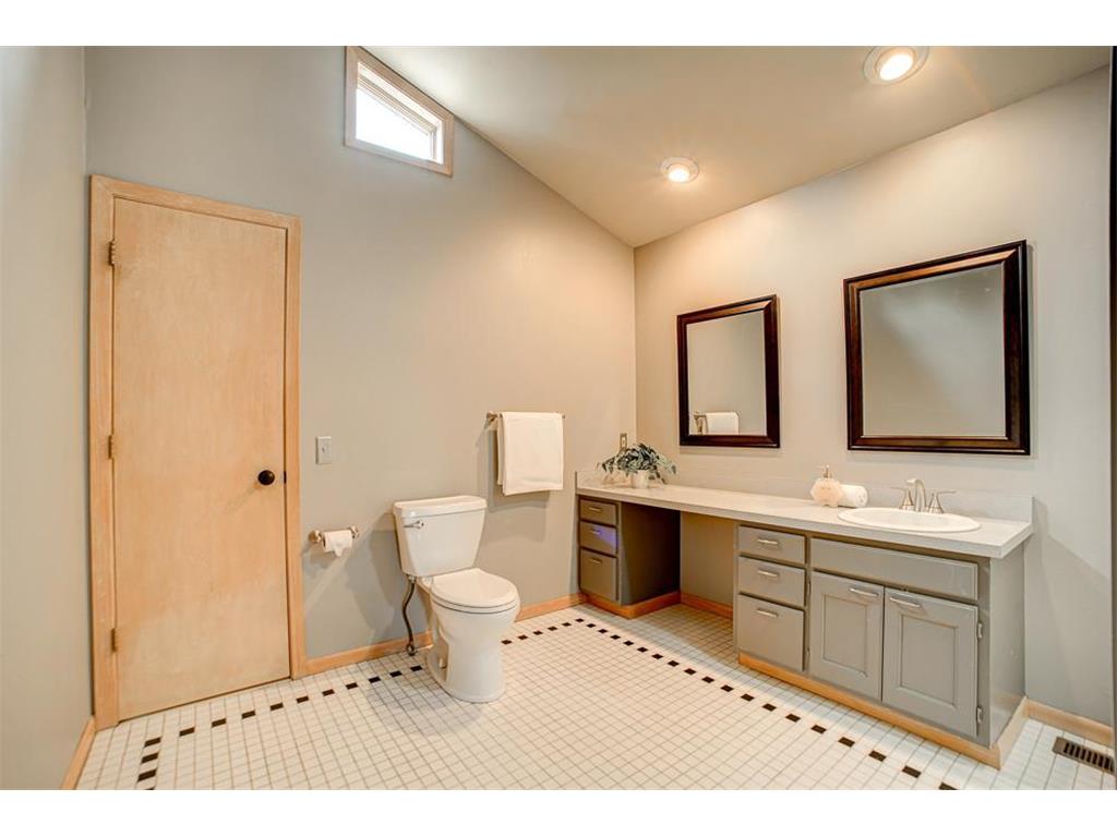 2702 Reardon Place N North Saint Paul MN 55109 7082521 image28