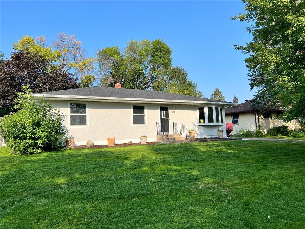 2703 Delaware Avenue, North Saint Paul, MN 55109 MLS 6263201 Edina