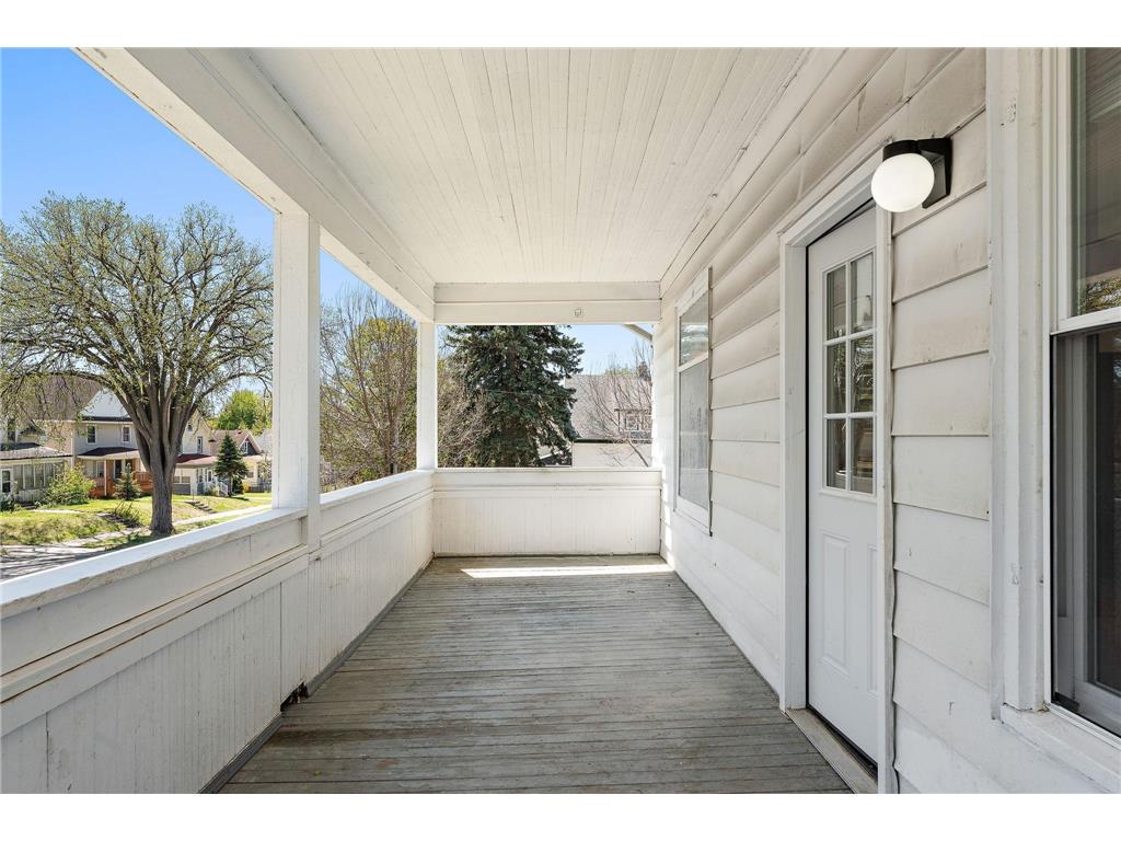 2703 Humboldt Avenue N Minneapolis MN 55411 7070603 image20