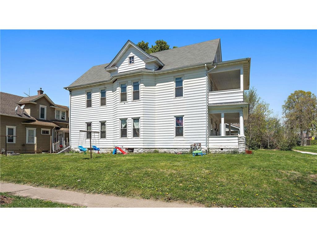 2703 Humboldt Avenue N Minneapolis MN 55411 7070603 image21