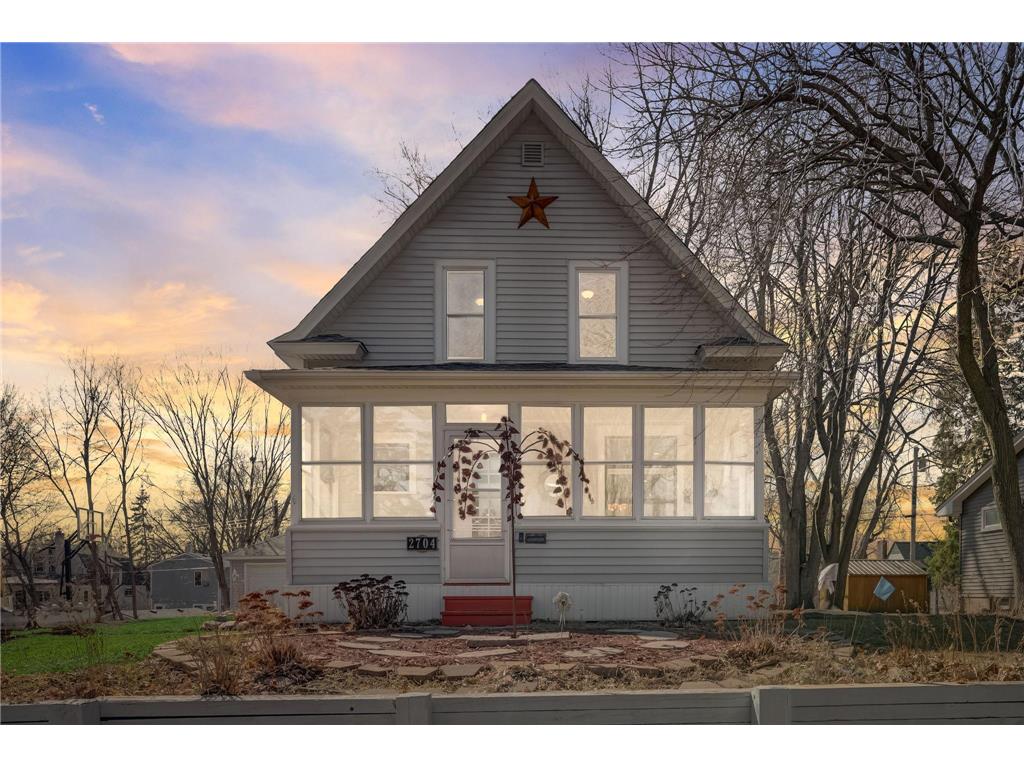 2704 17th Avenue E North Saint Paul MN 55109 6506569 image1