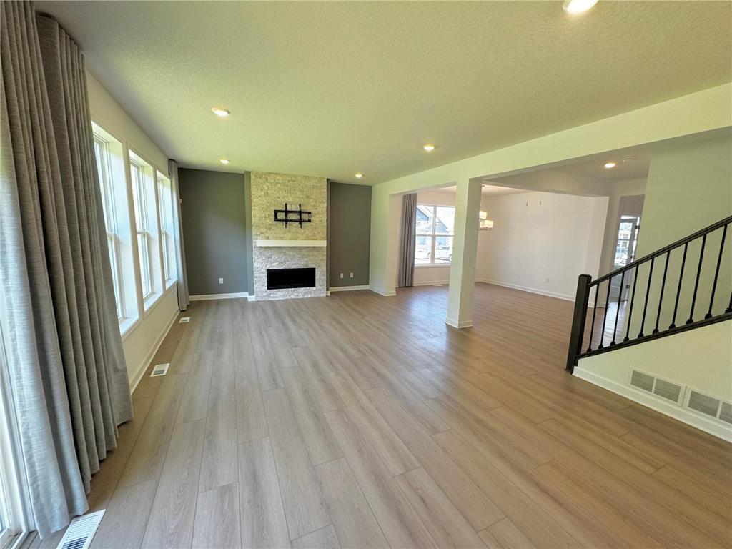 2704 Aspen Drive Shakopee MN 55379 7062407 image6