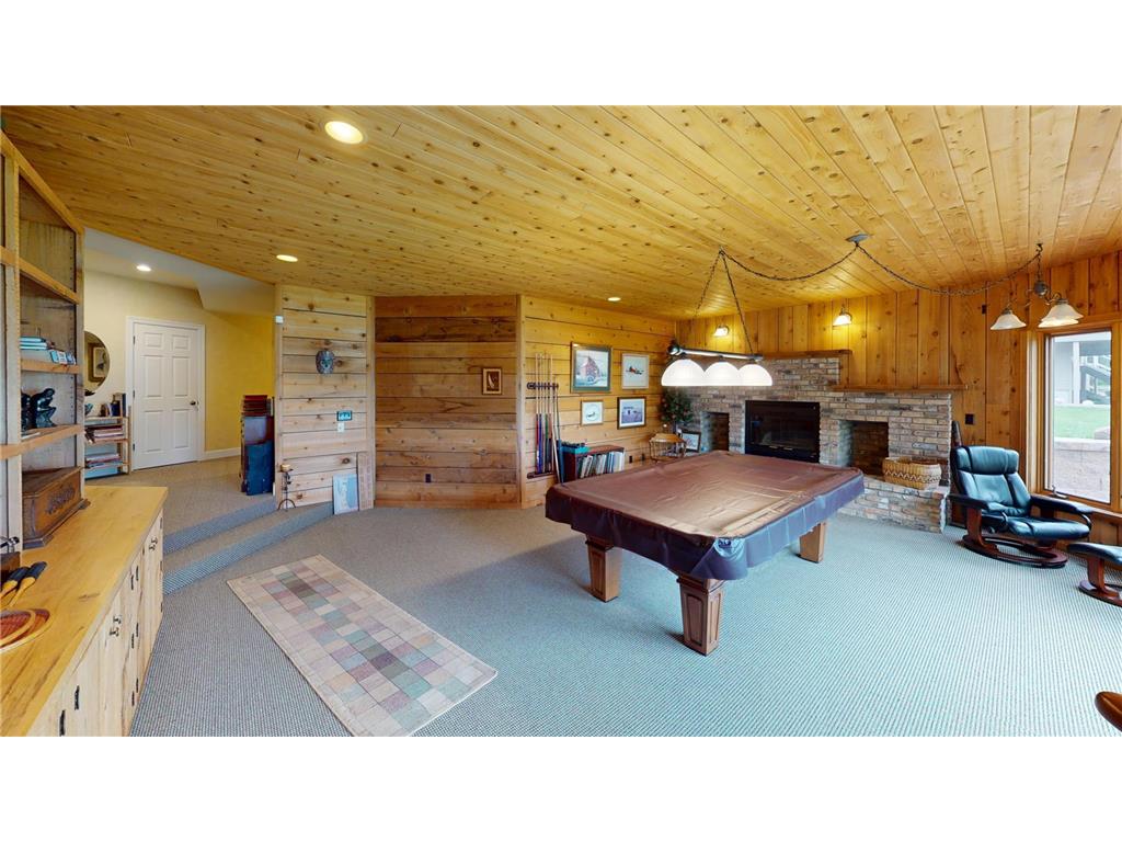 2704 Campus Lane Albert Lea MN 56007 - White 6715116 image23