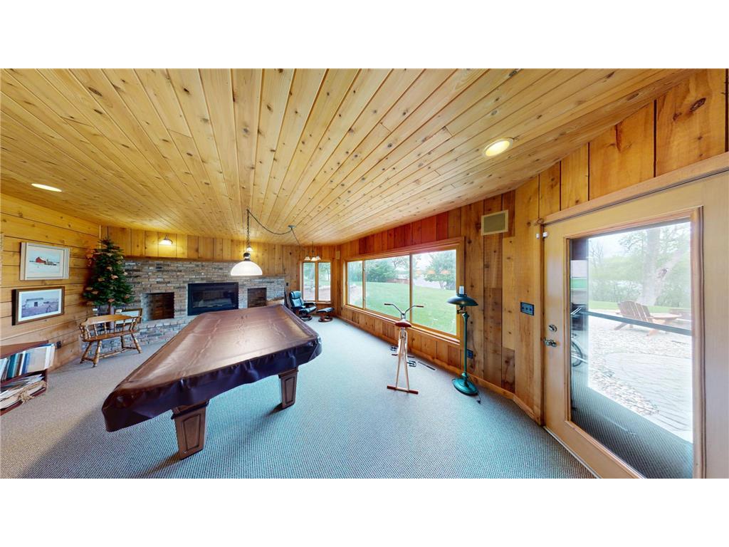 2704 Campus Lane Albert Lea MN 56007 - White 6715116 image25