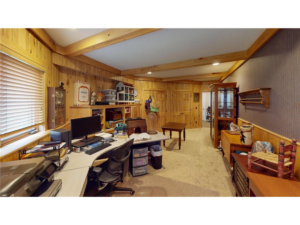 2704 Campus Lane Albert Lea MN 56007 - White 6715116 image27