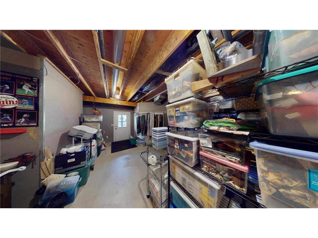 2704 Campus Lane Albert Lea MN 56007 - White 6715116 image36