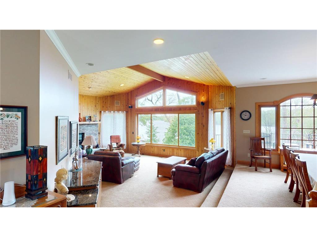 2704 Campus Lane Albert Lea MN 56007 - White 6715116 image4