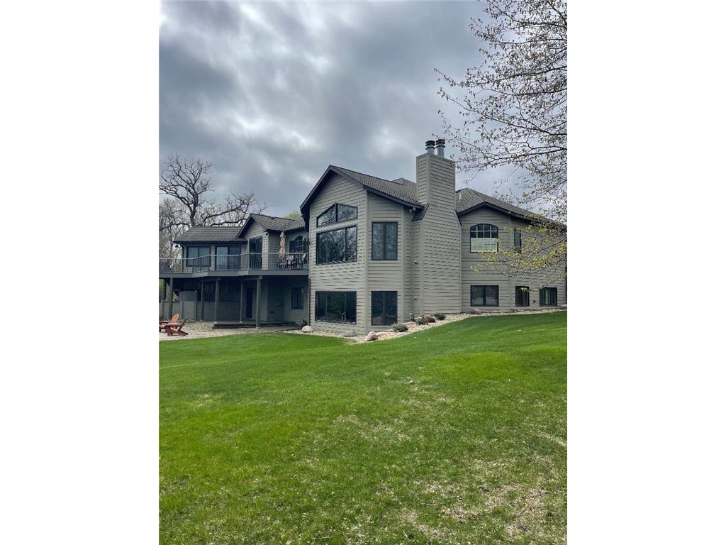 2704 Campus Lane Albert Lea MN 56007 - White 6715116 image41