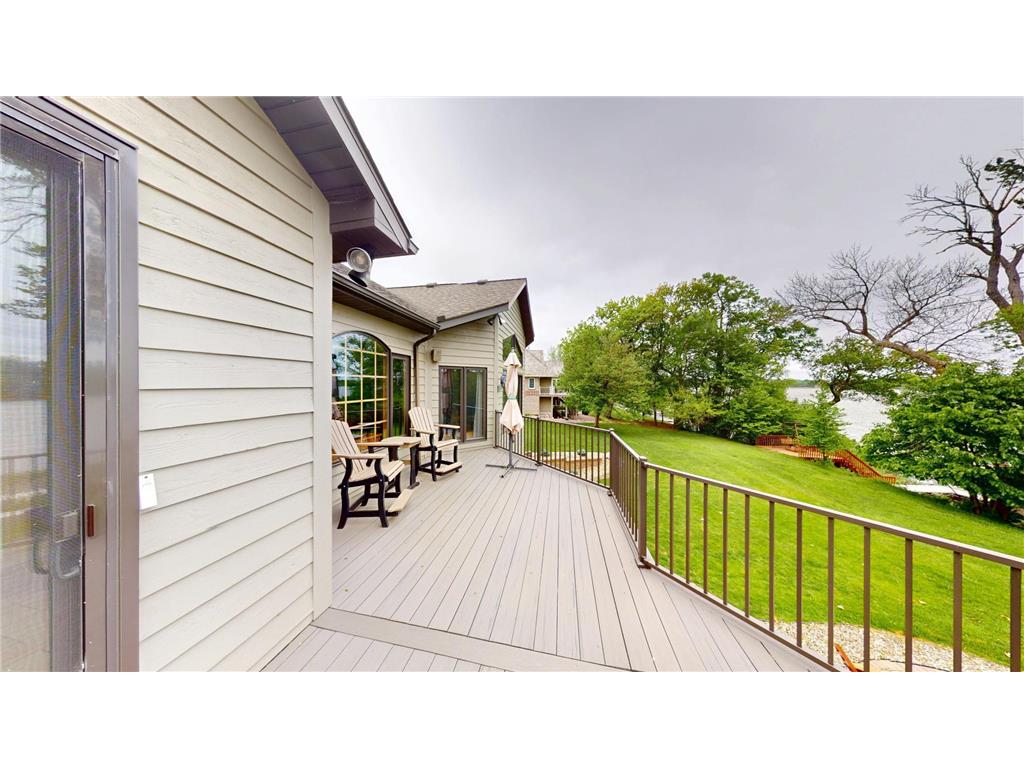 2704 Campus Lane Albert Lea MN 56007 - White 6715116 image43