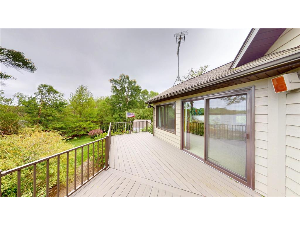 2704 Campus Lane Albert Lea MN 56007 - White 6715116 image44