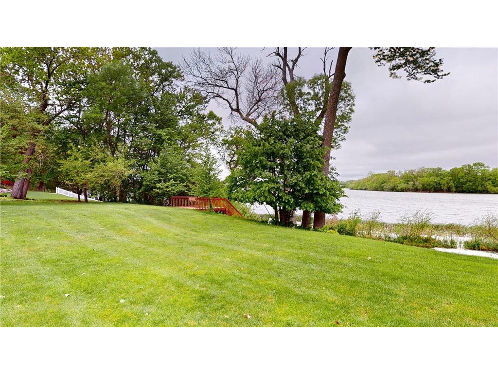 2704 Campus Lane Albert Lea MN 56007 - White 6715116 image48