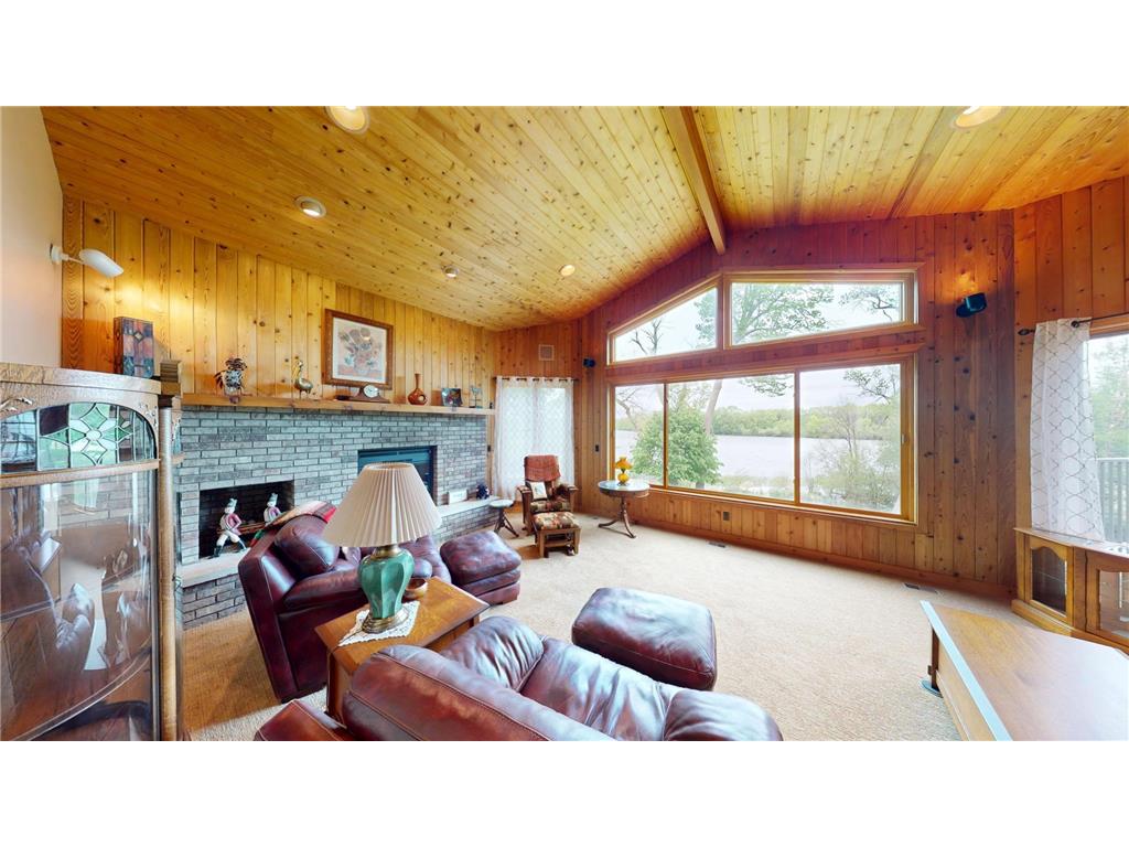 2704 Campus Lane Albert Lea MN 56007 - White 6715116 image5