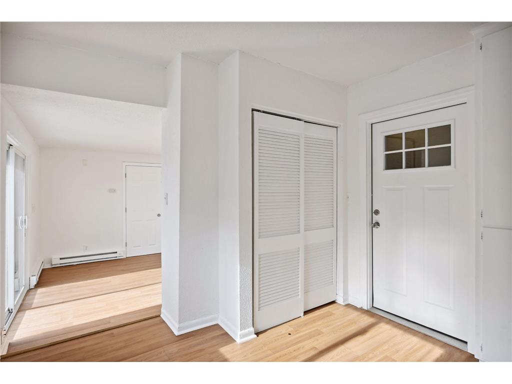 2704 Garfield Avenue Minneapolis MN 55408 6797212 image18